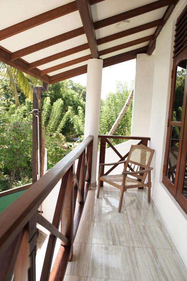 Surf Nest Hiriketiya Dickwella Exterior foto